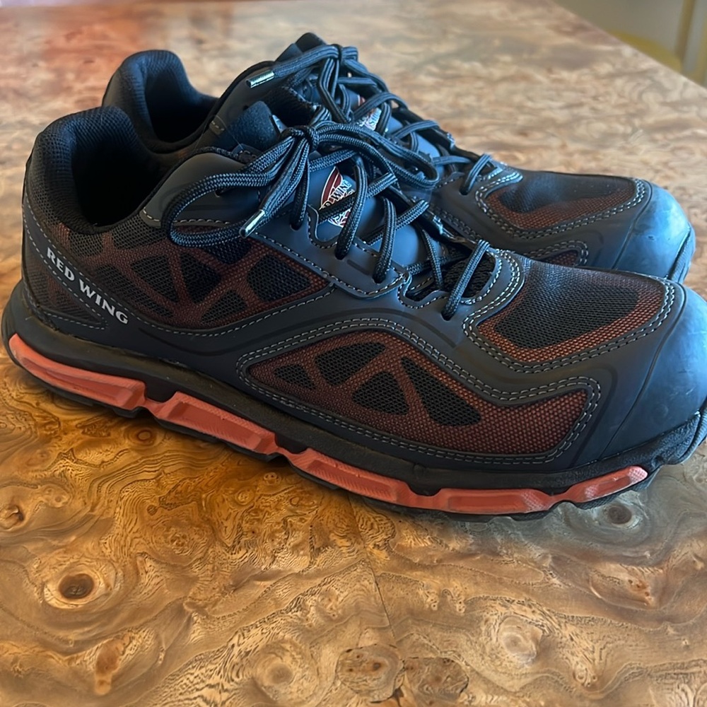 Red Wing Men's Safety Toe Athletics Work Shoe 9.5